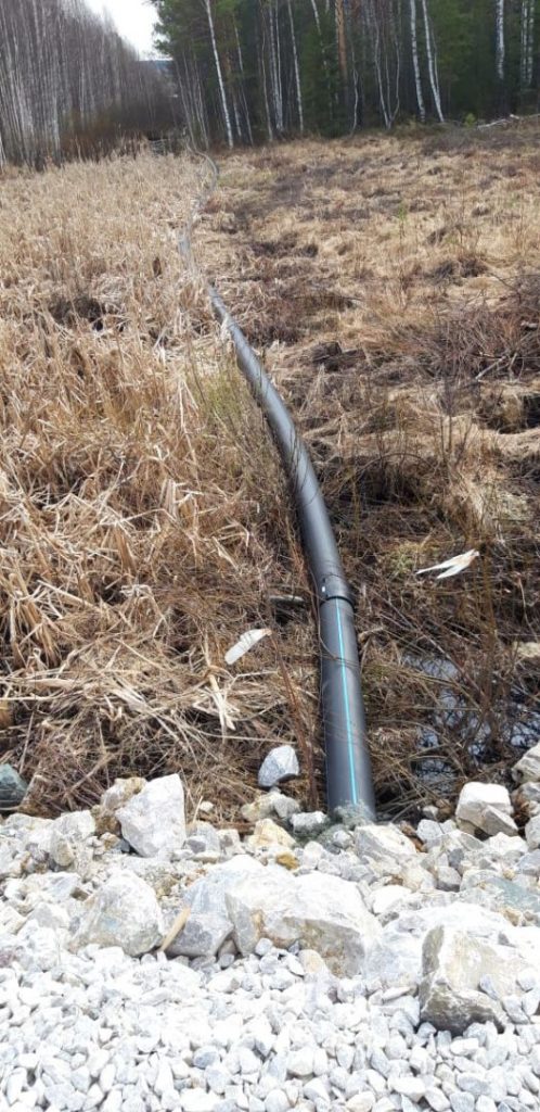 Администрация Горноуральского городского округа не заметила трубу, сливающую стоки в районе речки Безымянной