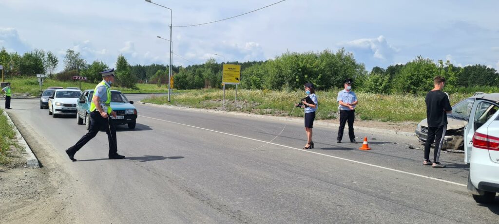 В Нижнем Тагиле парень на Весте вылетел на «встречку»