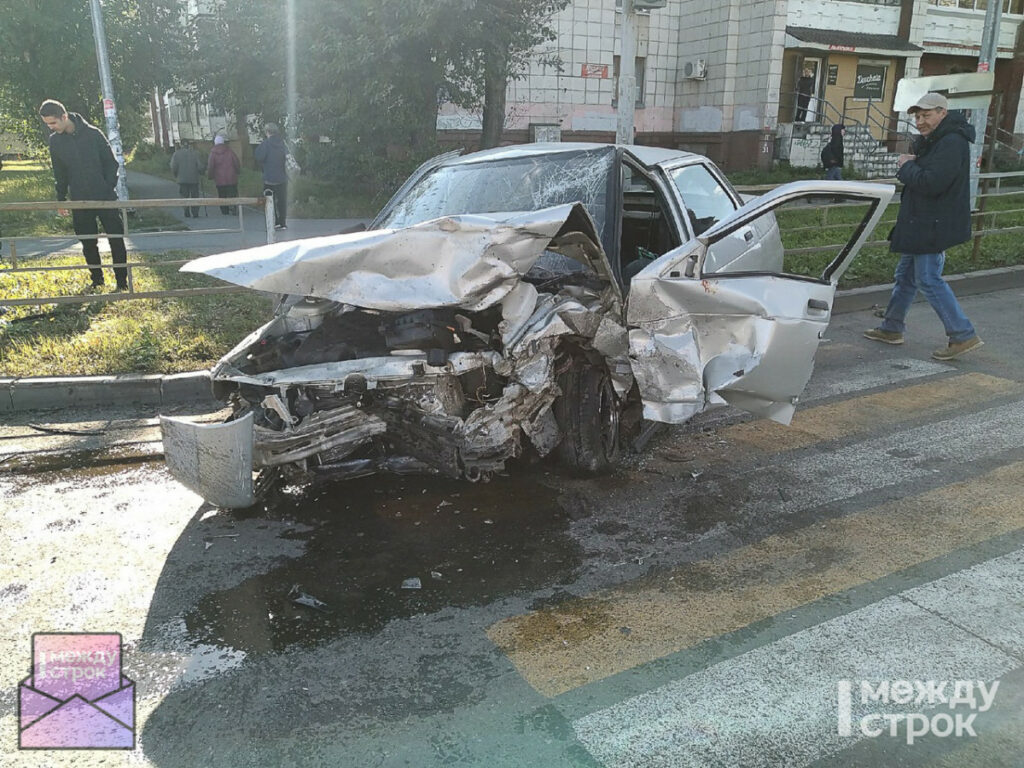 В Нижнем Тагиле на Вагонке столкнулись два ВАЗа (ВИДЕО)