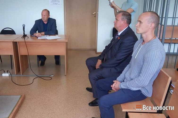 На суде над экс-начальником тагильской ГИБДД раскрыли его разговор с вице-спикером Гордумы