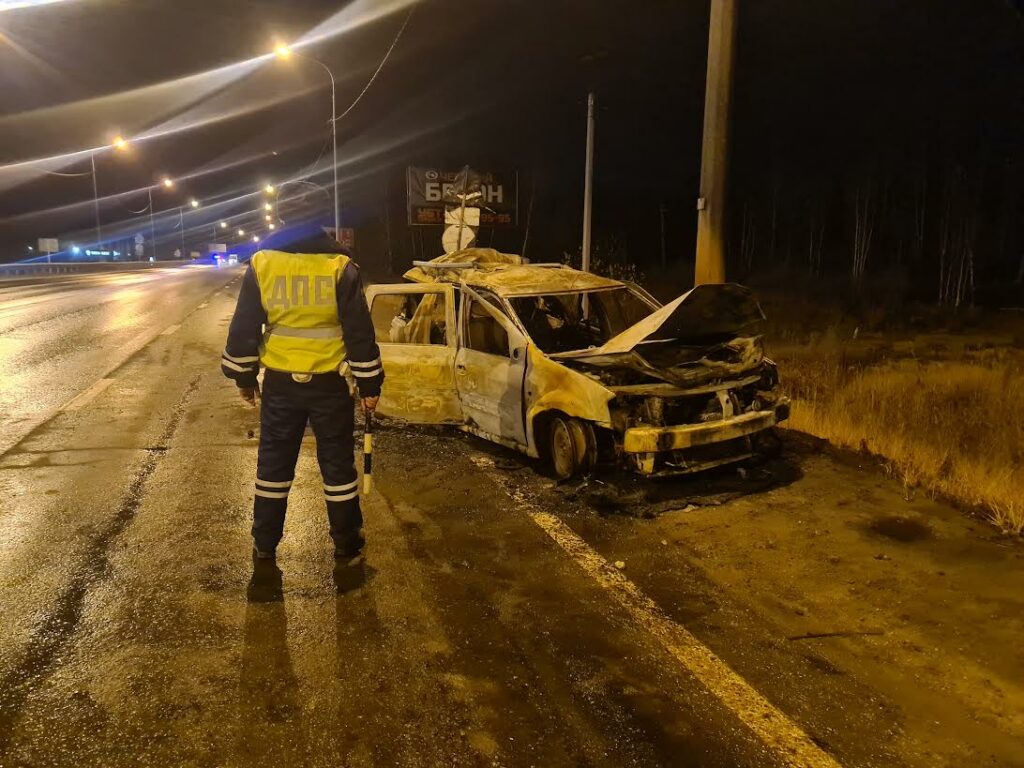 В Нижнем Тагиле пьяный водитель Audi, уходя от погони ДПС, устроил смертельную аварию (фото)