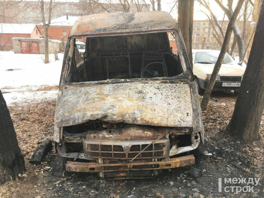 Ночью в Нижнем Тагиле сожгли автомобиль