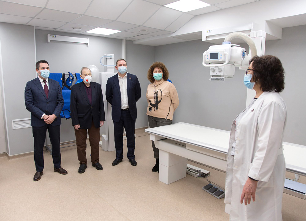 ЕВРАЗ НТМК закупил для инфекционной больницы современное рентгеновское оборудование