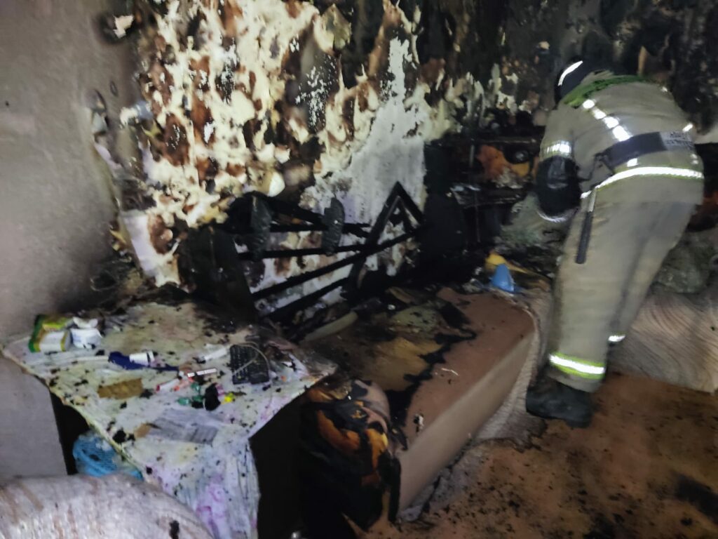 Последствия пожара на улице Зари,49 