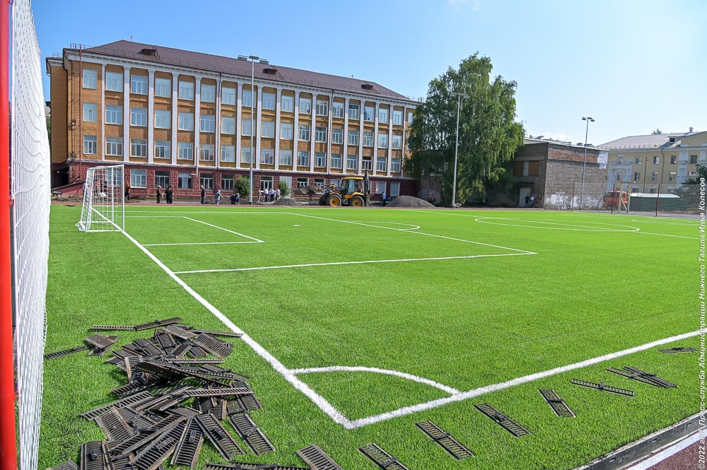 Новый школьный стадион на Вагонке украсит стрит-арт