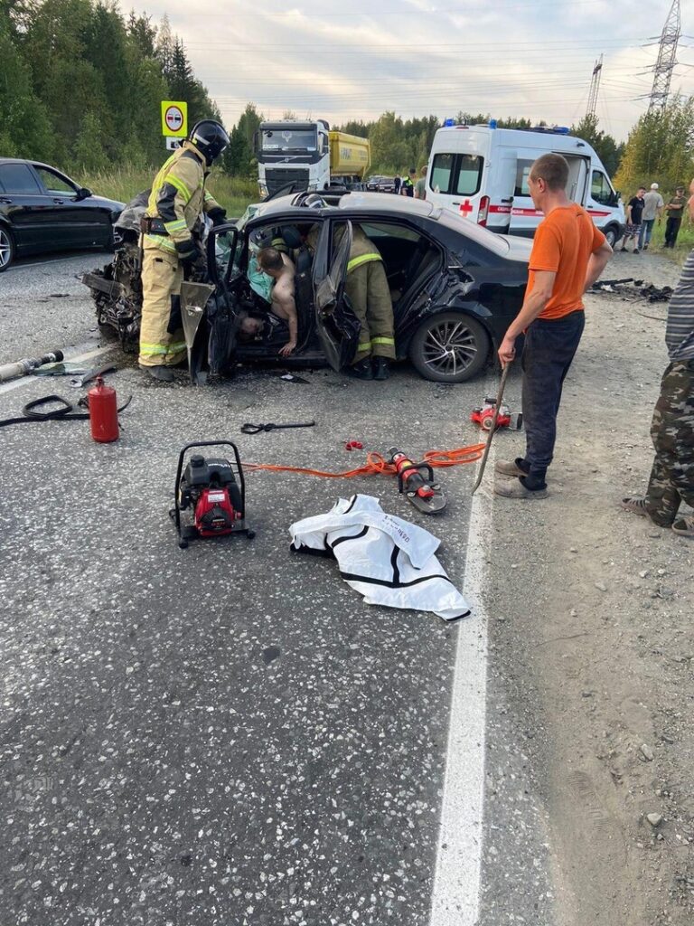 В Свердловской области в массовом ДТП погиб водитель