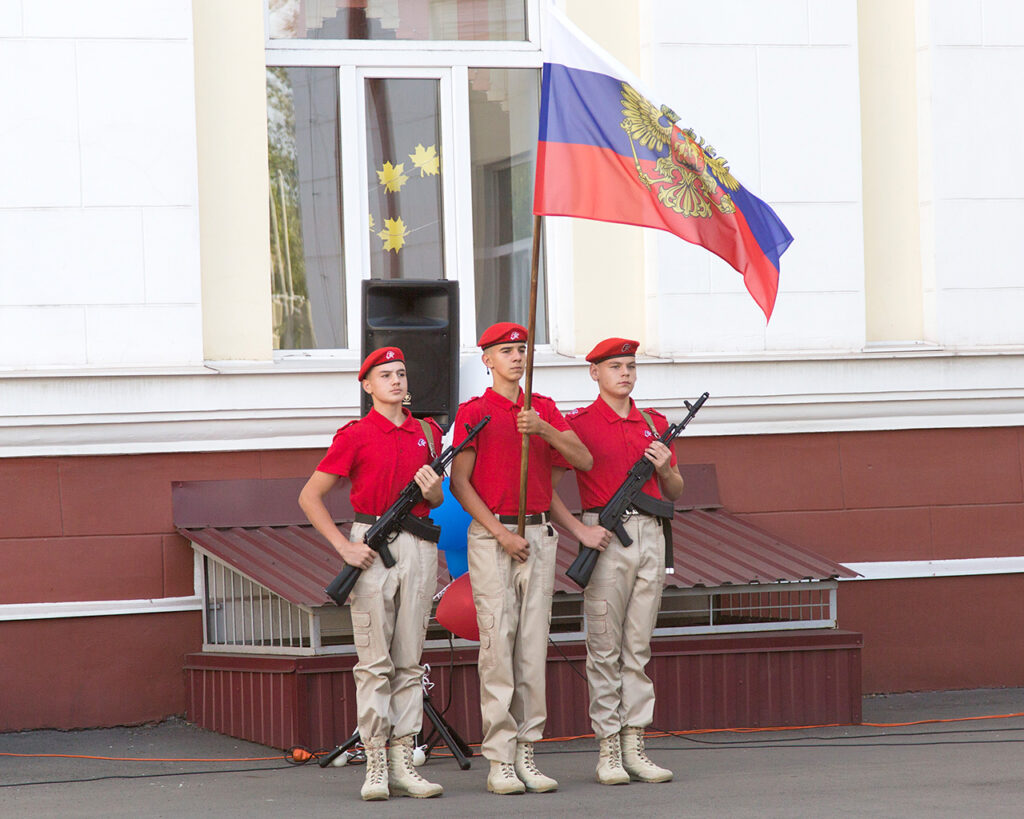 В преддверии нового учебного года в школе № 56 открыли кадетский класс