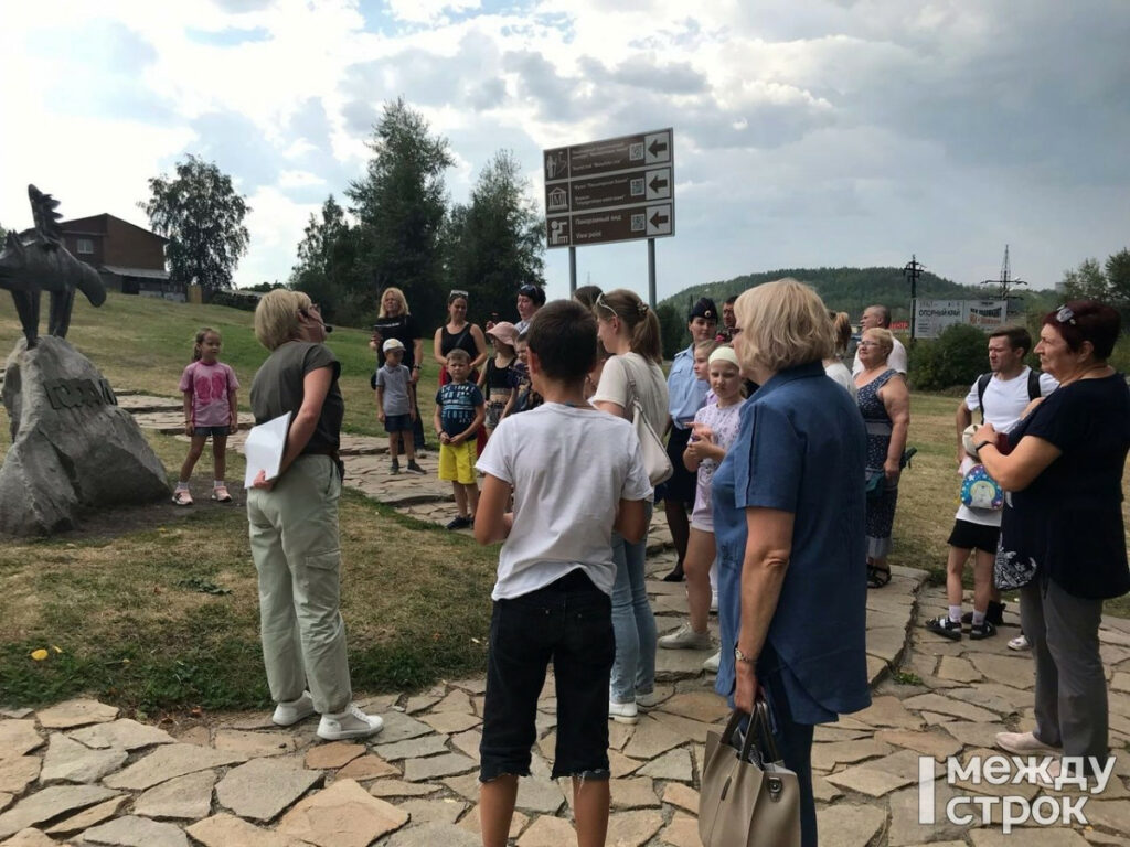 В Нижнем Тагиле специалисты центра развития туризма провели для сотрудников полиции  экскурсию по городу