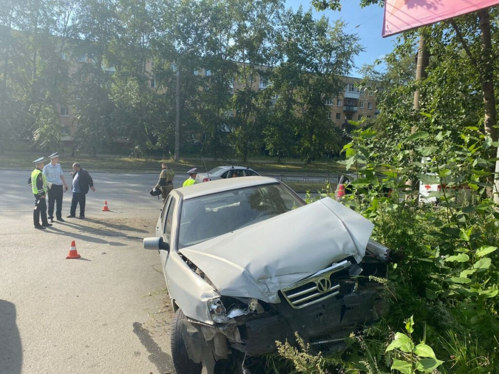 В Нижнем Тагиле на Вагонке в ДТП погибло 2 человека