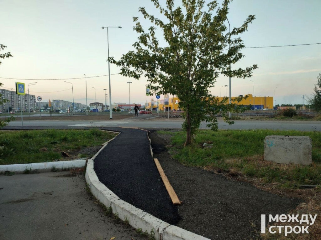 В Нижнем Тагиле жители ГГМ жалуются на пробки и разруху у въезда на новый мост через пруд