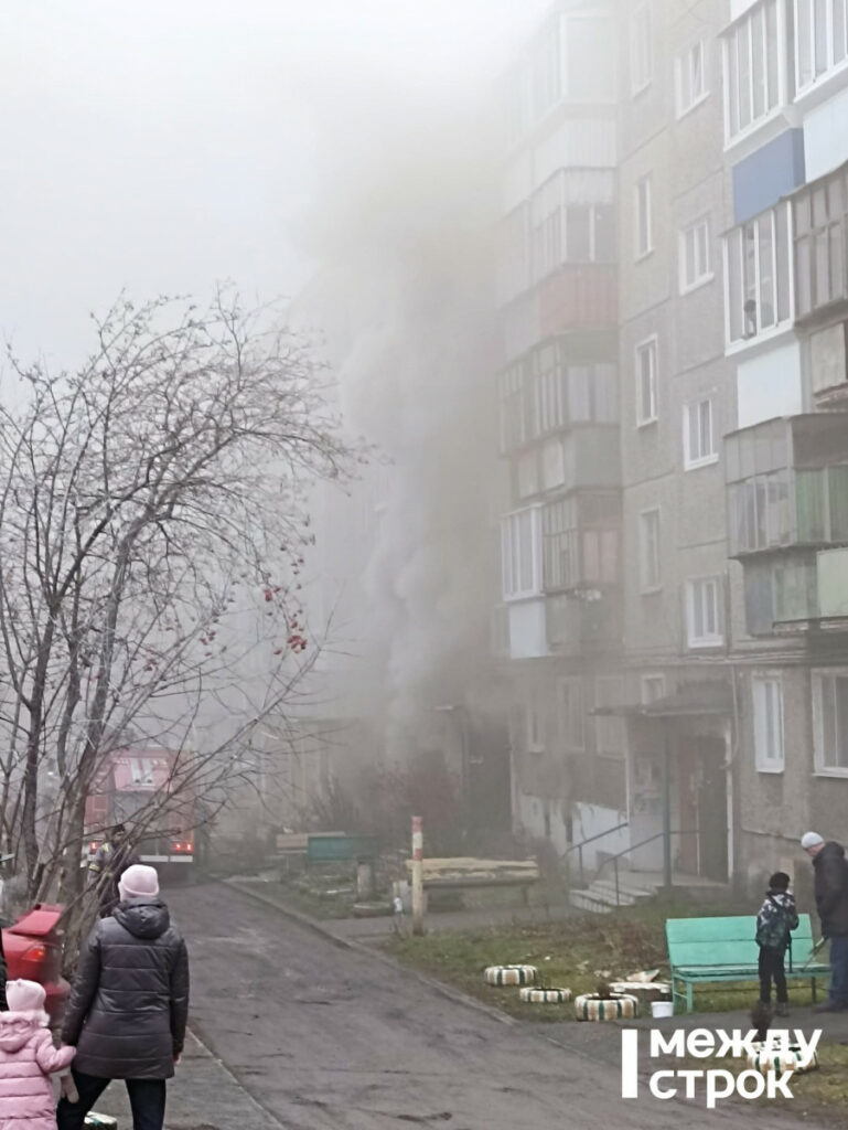 На улице Аганичева в Нижнем Тагиле в подвале жилого дома сгорела сауна 