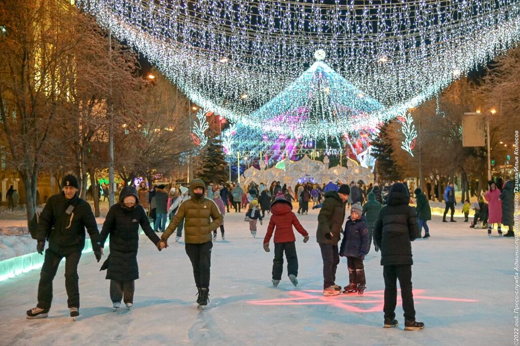 В центре Нижнего Тагила открыли ледовый городок