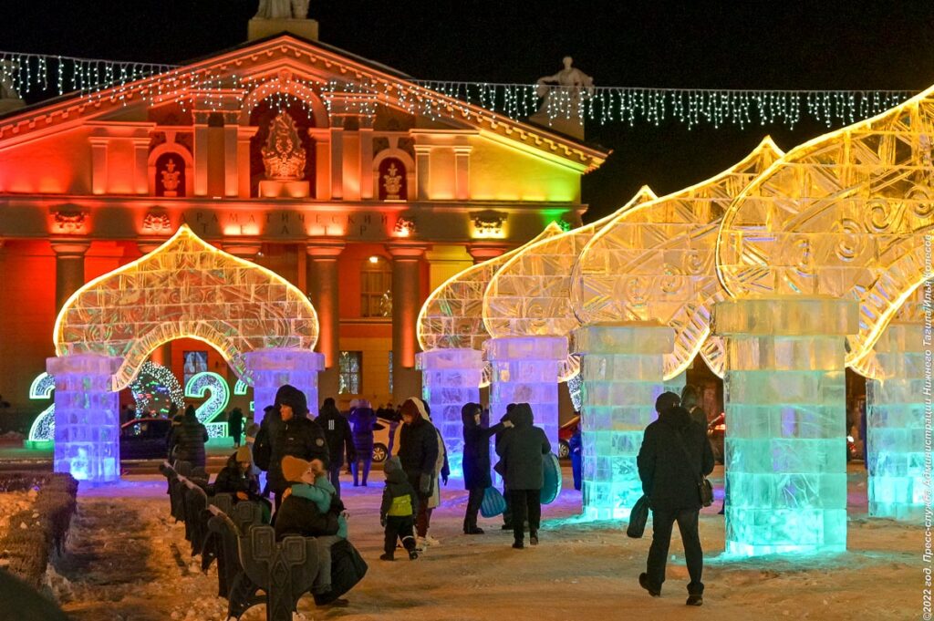 В центре Нижнего Тагила открыли ледовый городок