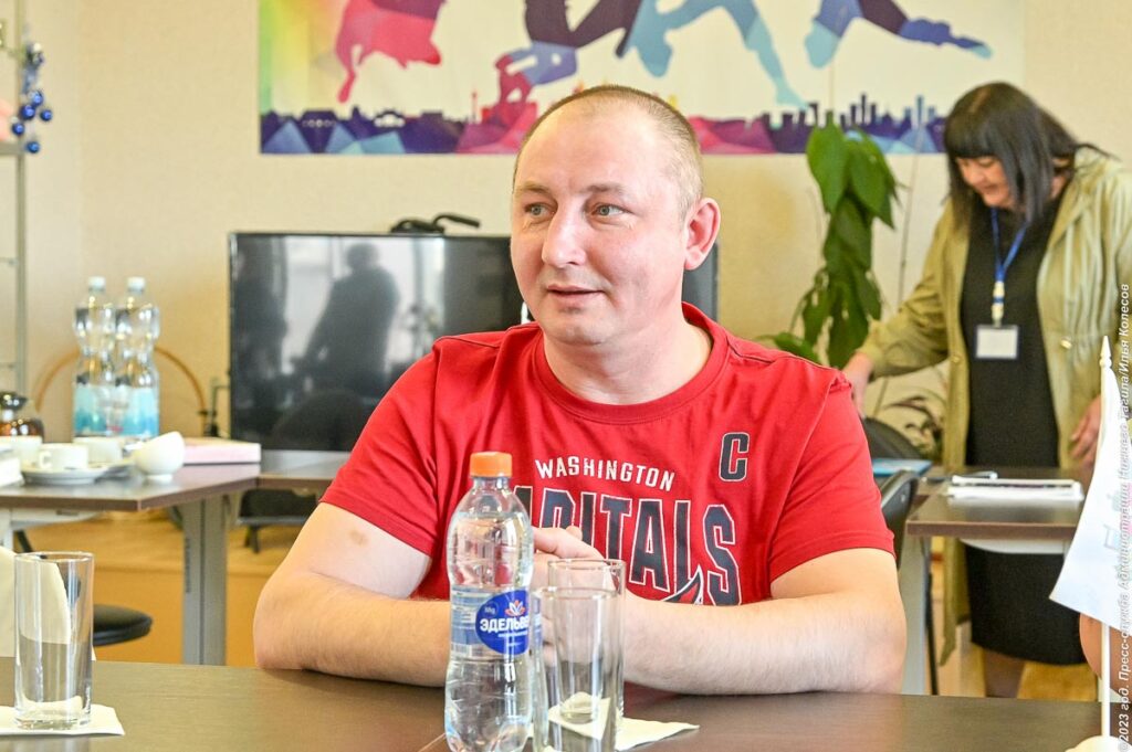 Владислав Пинаев встретился с семьями участников СВО