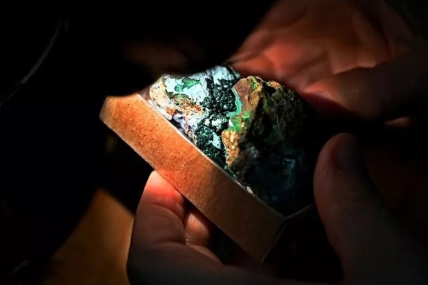 На территории Нижнего Тагила впервые нашли редкий минерал, прежде не встречавшийся в России