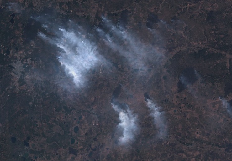 Горящий в Свердловской области лес виден из космоса