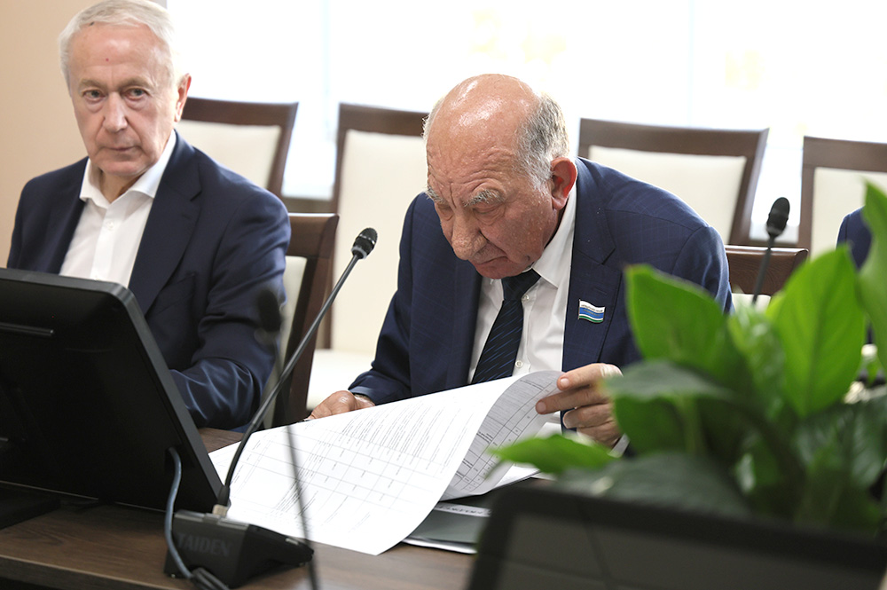 Пинаев собрал областных депутатов от Нижнего Тагила, поставив цель «выбить» миллиарды