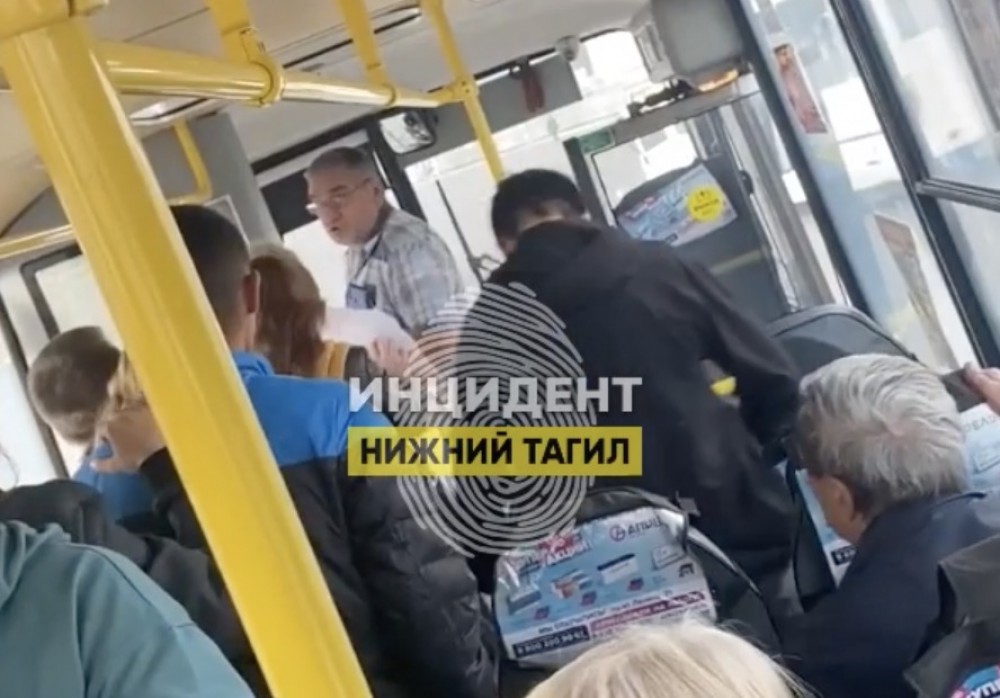 Трахнули в автобусе, красивая грудь. Минет, порно, секс — Video | VK