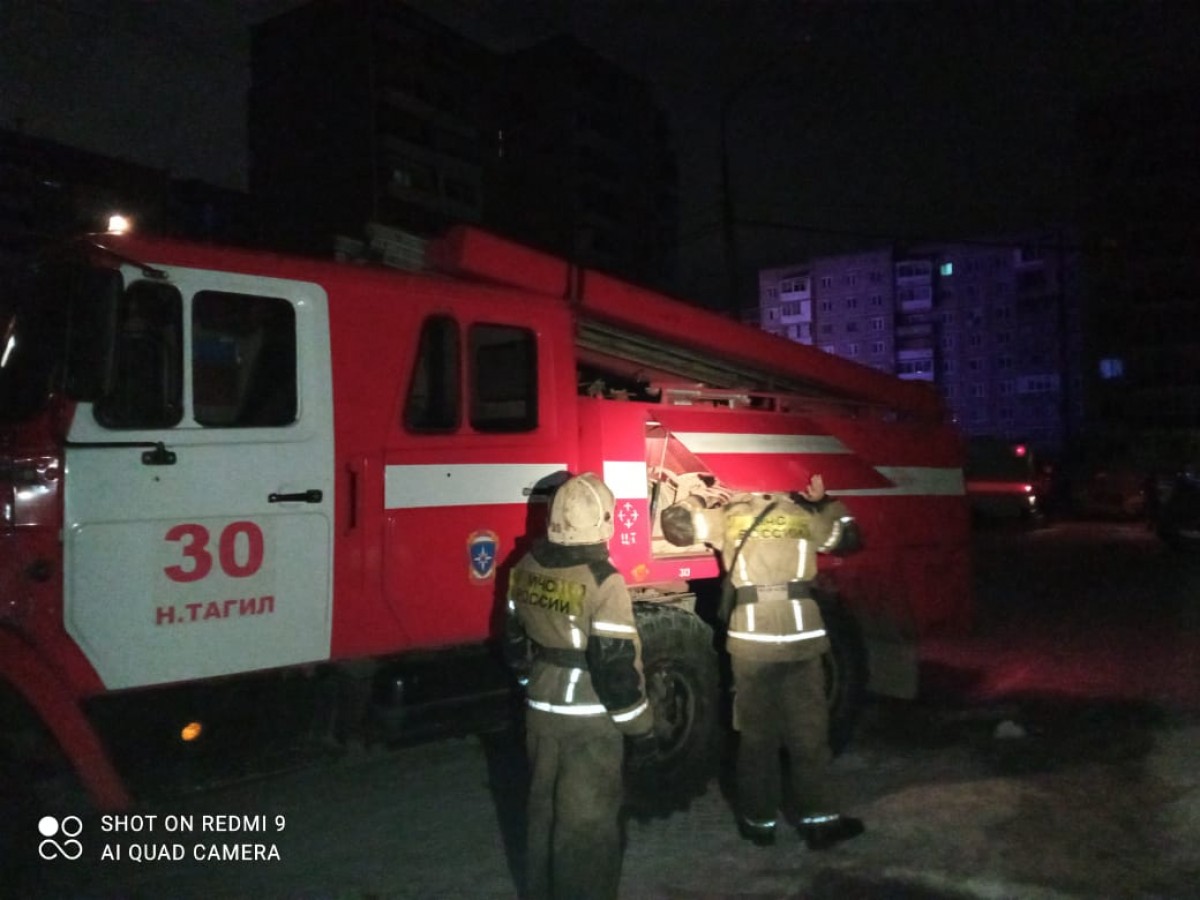 В пожаре в многоэтажке в Нижнем Тагиле пострадал дворник - С Тагила