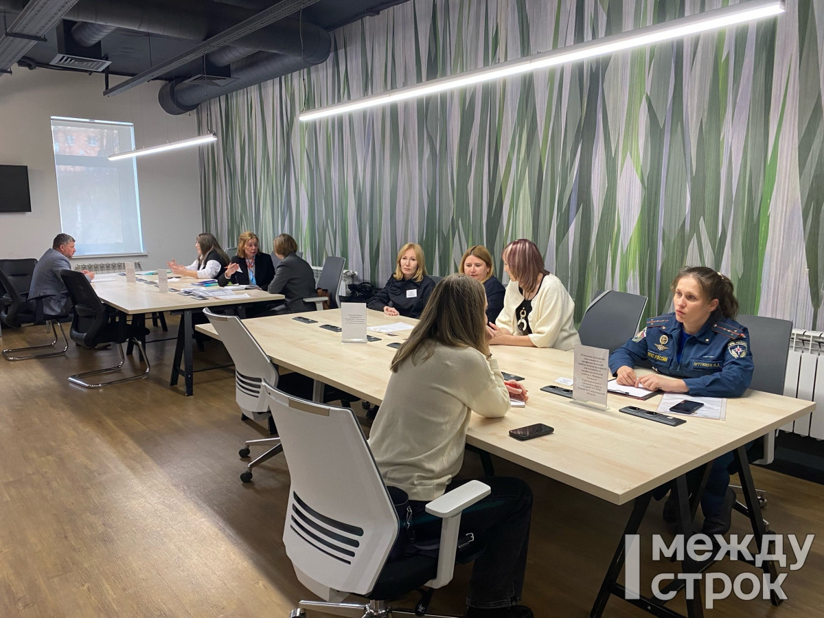 Тагильские предприниматели и самозанятые обсудили свои проблемы с представителями контролирующих ведомств